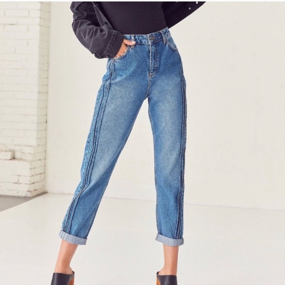 Urban Outfitters BDG Pintuck High Rise Mom Jeans